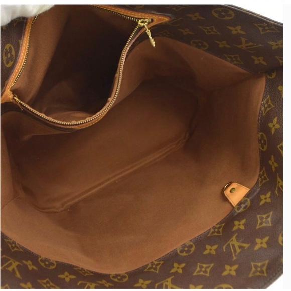 Louis Vuitton Monogram Shoulder Bag - Picture 7 of 9